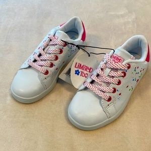 BNWT LIMITED TOO Sneaker G:13